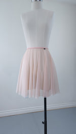 将图片加载到图库查看器，13 英寸莎莉裙 - 浅粉色/裸色网布和淡粉色饰边（S/M）
