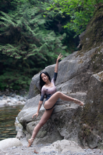 Load image into Gallery viewer, Underwater Flower Ombre Print Kai Half Trim Sleeve Ballet Leotard
