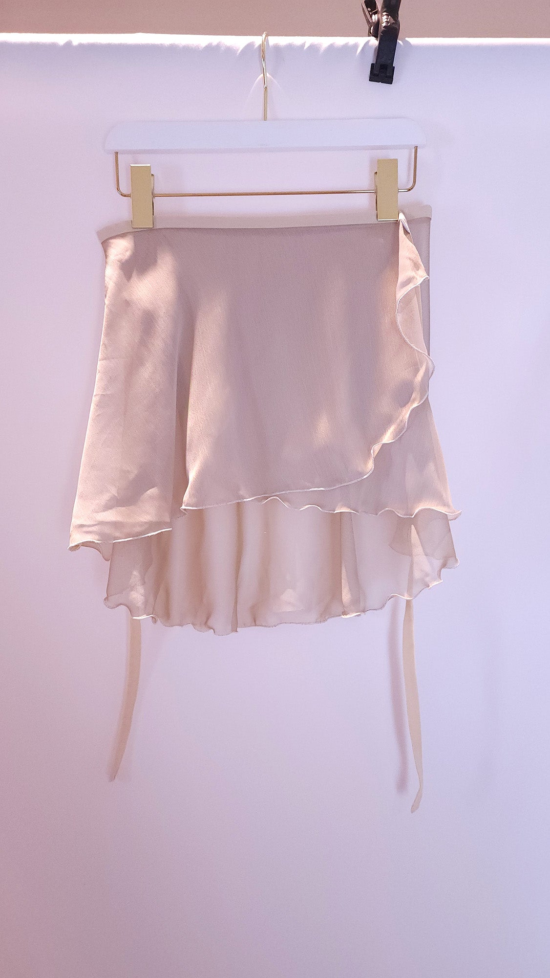 [RS] Lily Skirt - (O/S) - Iridescent Champagne Chiffon